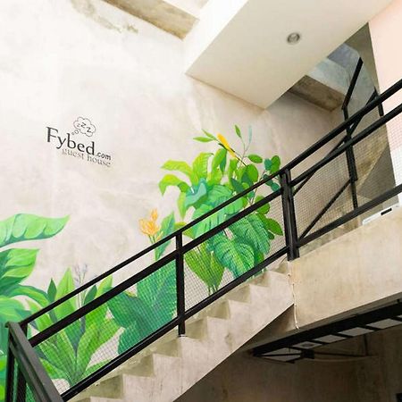 Hotel RedDoorz near Sam Poo Kong 3 Semarang Exterior foto